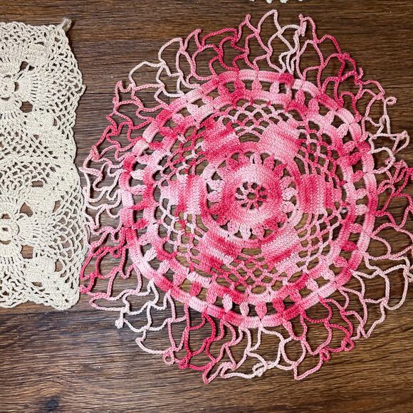Lot of 3 Handmade Doilies vintage - Picture 7 of 8